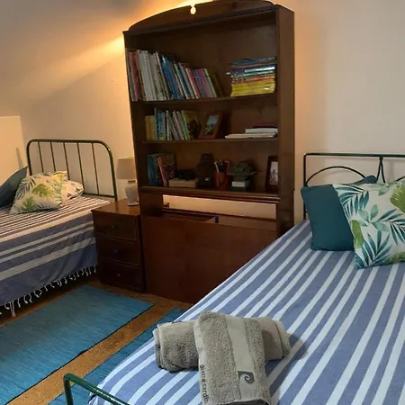 Casa Da Nespereira- Lugar Acolhedor Rodeado De Natureza Alloggio in famiglia *
